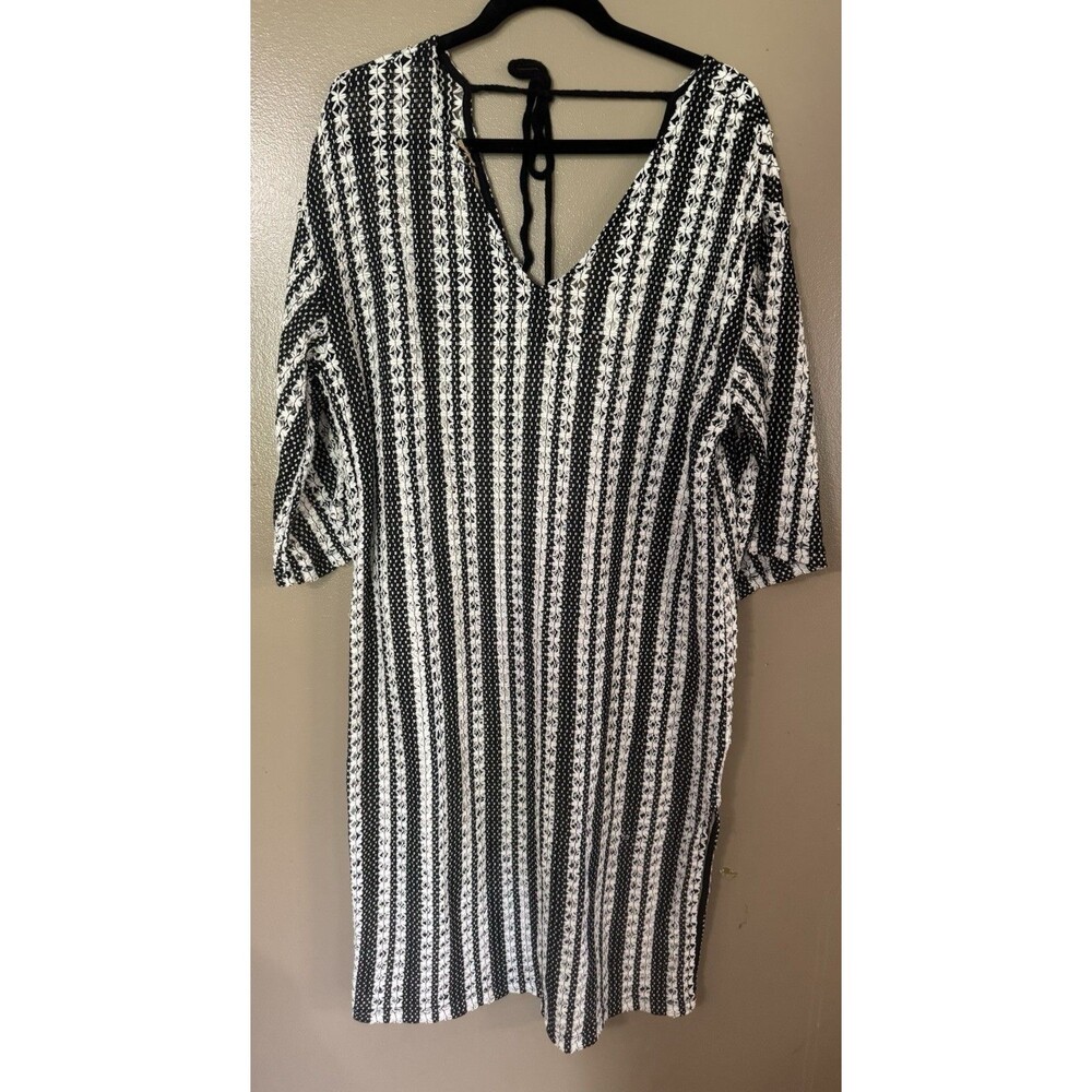 Women’s Size, Large H&M, Black And White Swim Cover Up